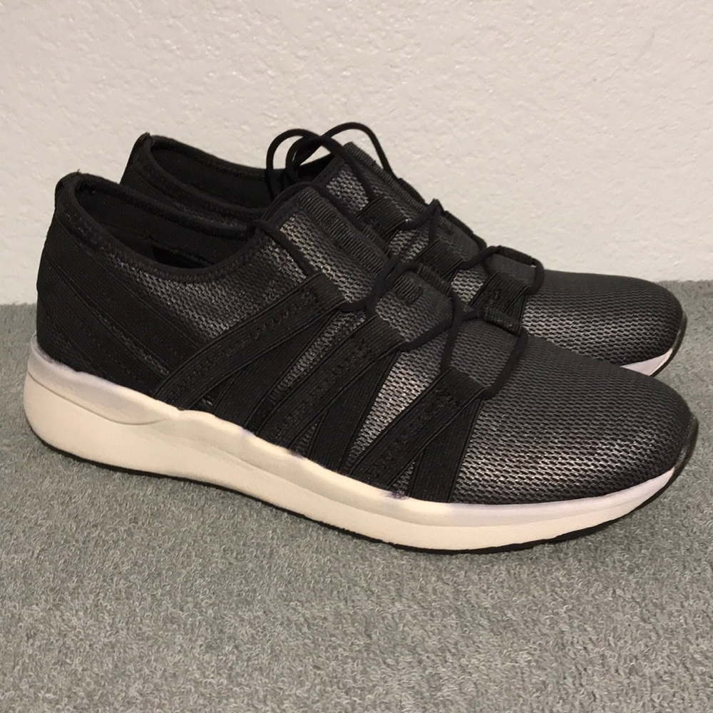 Easy Spirit Illuma Lace-Up Walking Sneakers Pewter